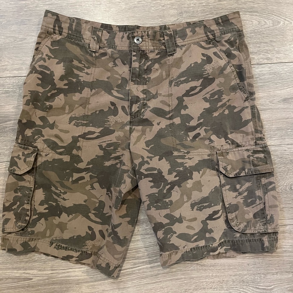 Men's Camouflage Cargo Shorts koppen